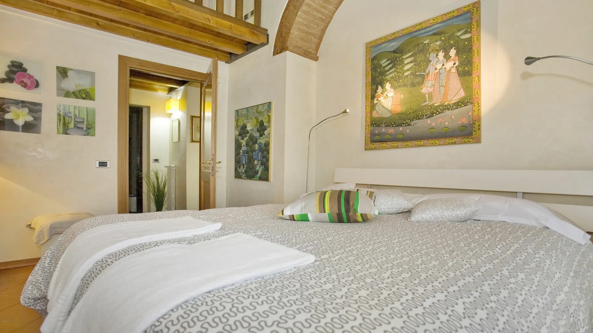 The Dome And The 100 Windows Apartment Florence Italy