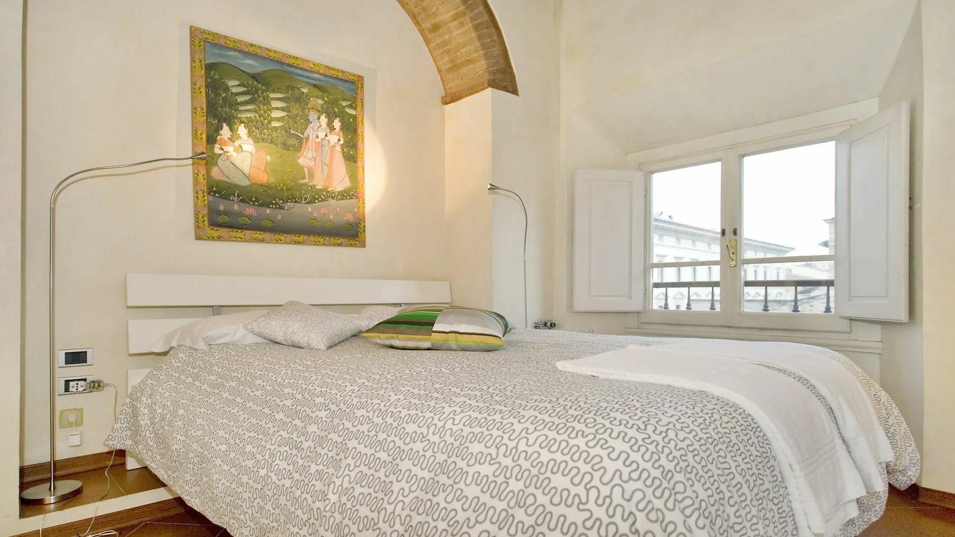 The Dome And The 100 Windows Apartment Florence